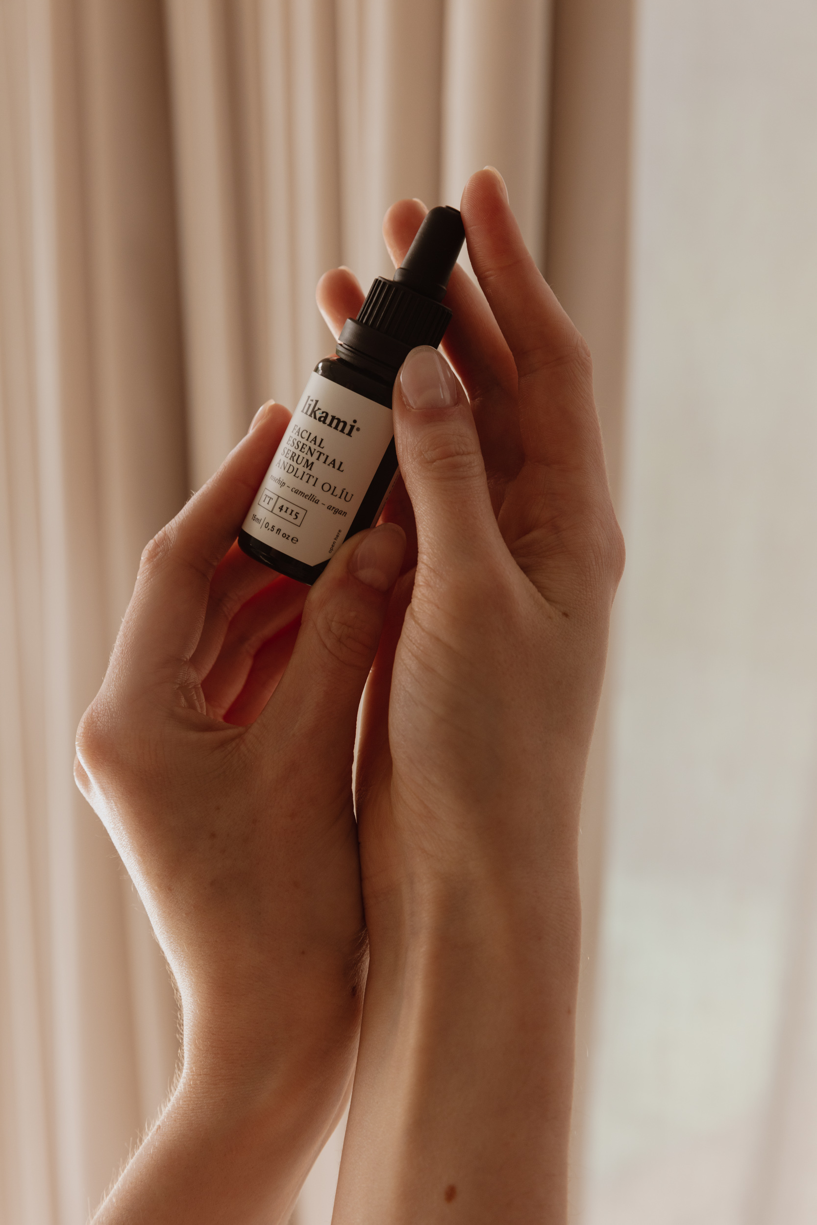 Facial Oil Serum 18